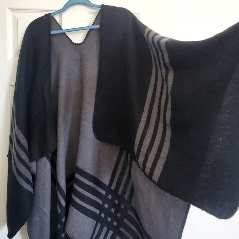 BB DAKOTA reversible shawl